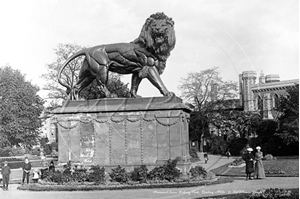 Picture of Berks - Reading, Forbury Park, Maiwand, Forbury Lion c1900s - N3822