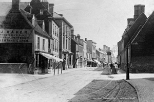 Picture of Northants - Towcester, High Street c14890s - N4199