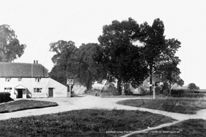 Picture of Berks - Arborfield, Arborfield Cross, The Bull, c1910s - N4650