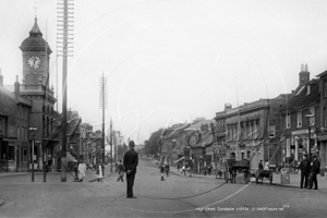 Picture of Beds - Dunstable, High Street c1910s - N4700